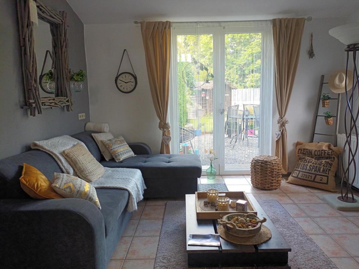 Chez Seb & Lulu, Studio D'Hotes Neufchâteau Εξωτερικό φωτογραφία